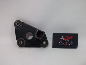 SOPORTE ESTRIBO DEL DERCH SUZUKI INTRUDER 250 LC 2000/2004